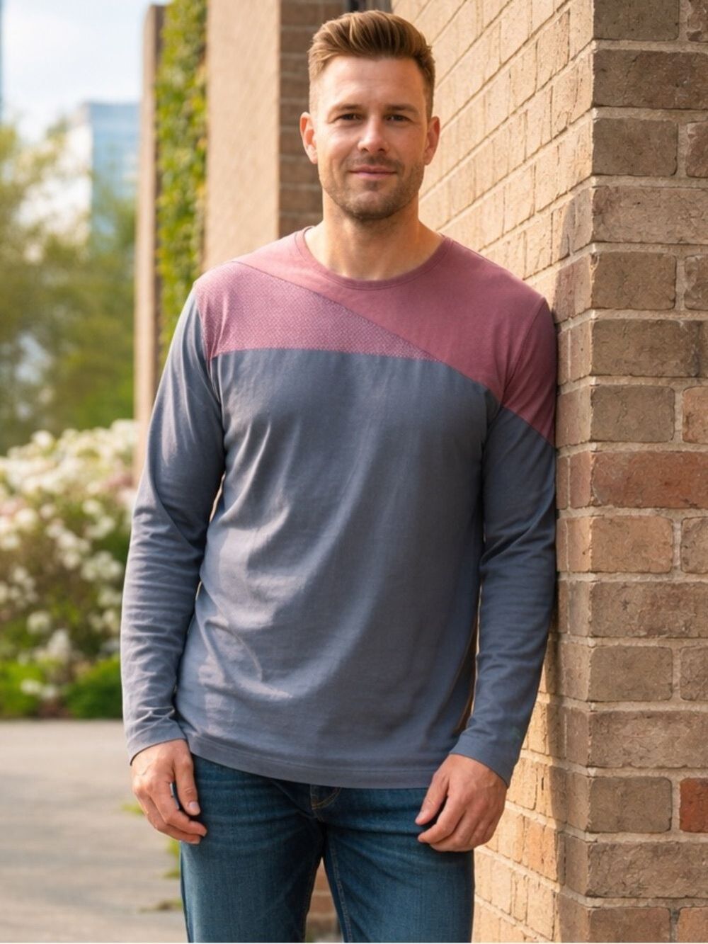 BOSS Hugo Boss Men Regular Fit Colorblock Long Sleeve Crewneck T-Shirt XL